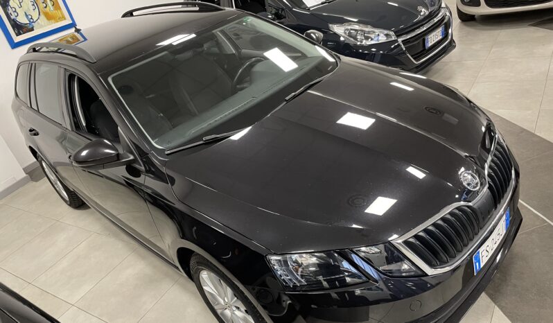 Skoda Octavia Octavia Wagon 1.6 tdi Executive 115cv dsg full