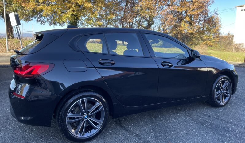 BMW 116i Sport full